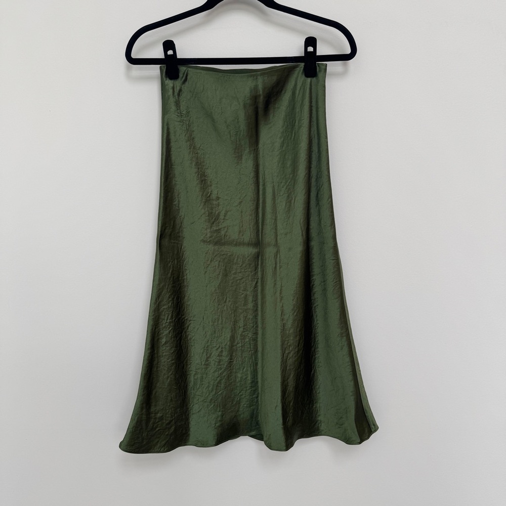 Aritzia Babaton Slip Satin Midi Skirt – Olive Green – Size 4 – NWOT